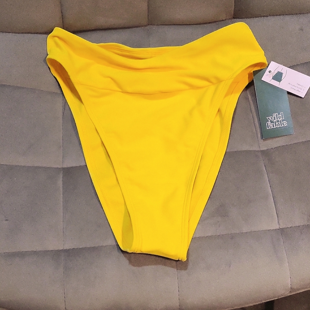 WILD FABLE WOMEN'S SOLID YELLOW BIKINI BOTTOM. SMALL/ NWT